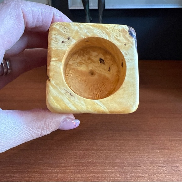 Handcrafted out of Burled maple signed Tea light Candle Holder - Picture 6 of 12